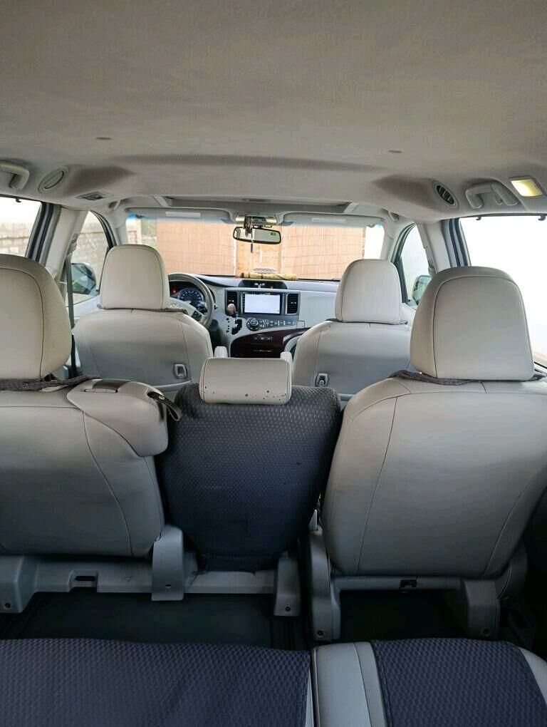 Toyota Sienna 2010 - 315 000 TMT - Векильбазар - img 4