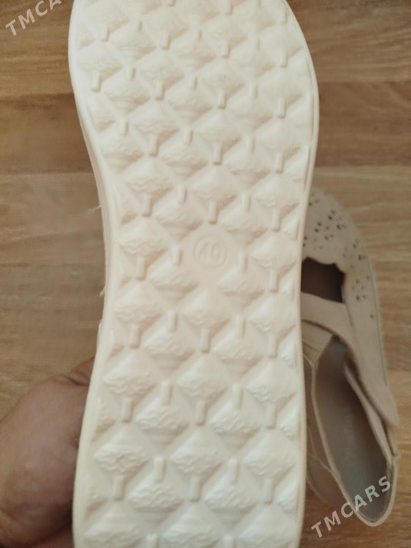 Обувь (осеняя) - Türkmenbaşy - img 2