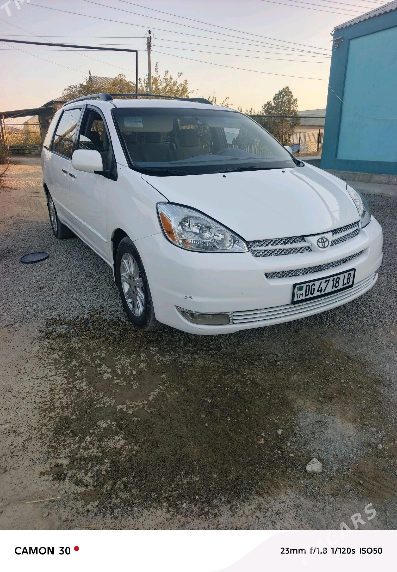 Toyota Sienna 2004 - 220 000 TMT - Мары - img 5