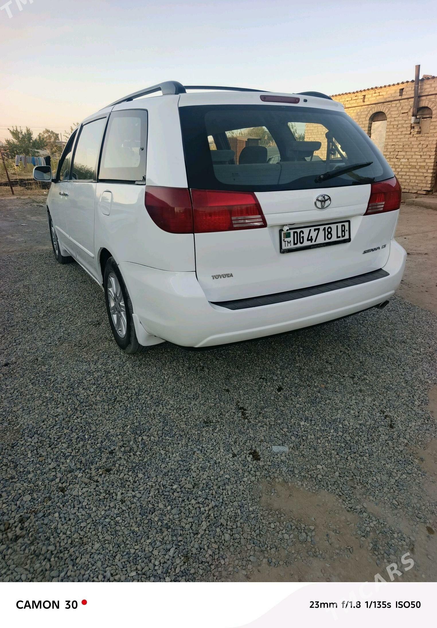 Toyota Sienna 2004 - 220 000 TMT - Мары - img 6