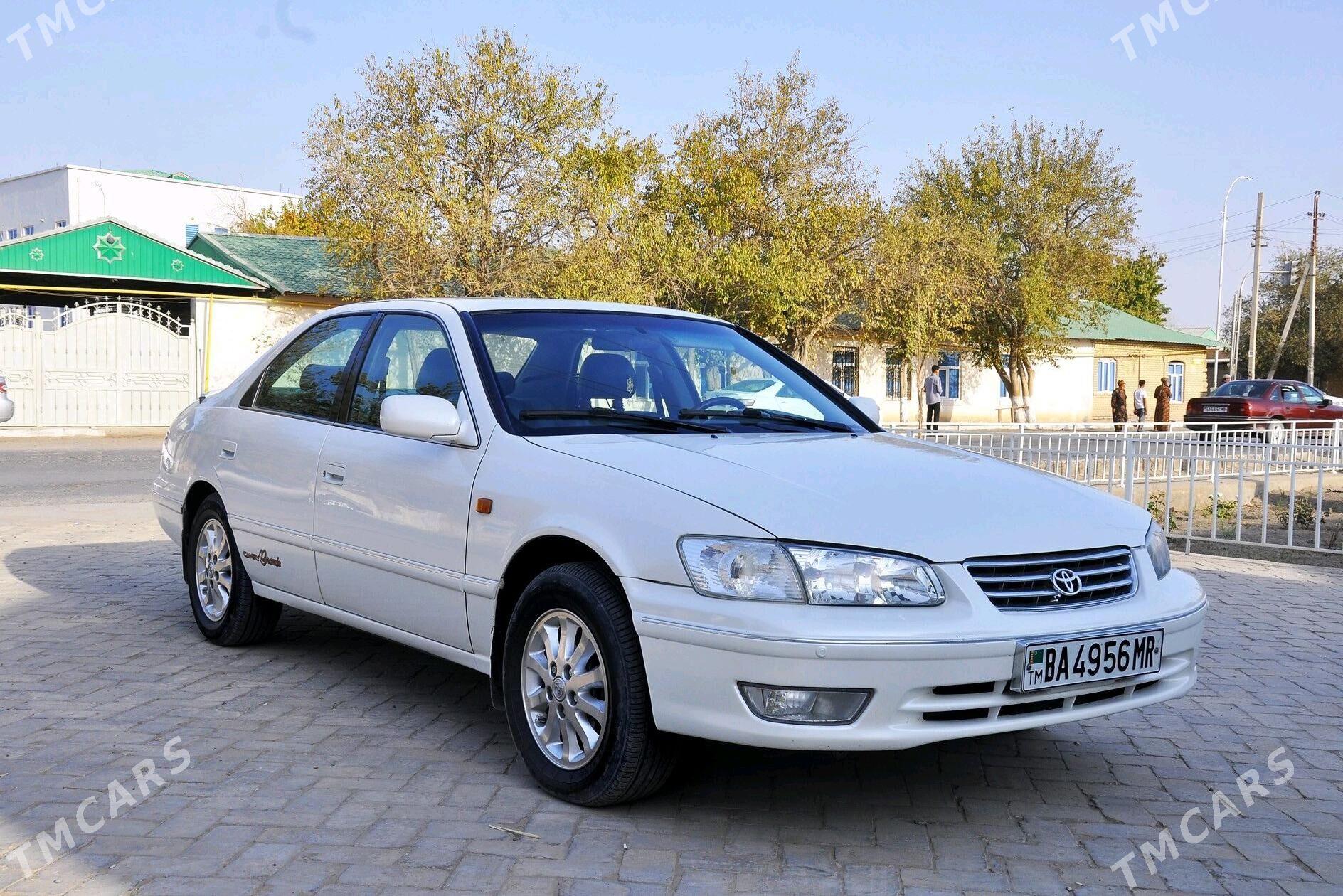 Toyota Camry 2001 - 179 000 TMT - Gyzylarbat - img 4