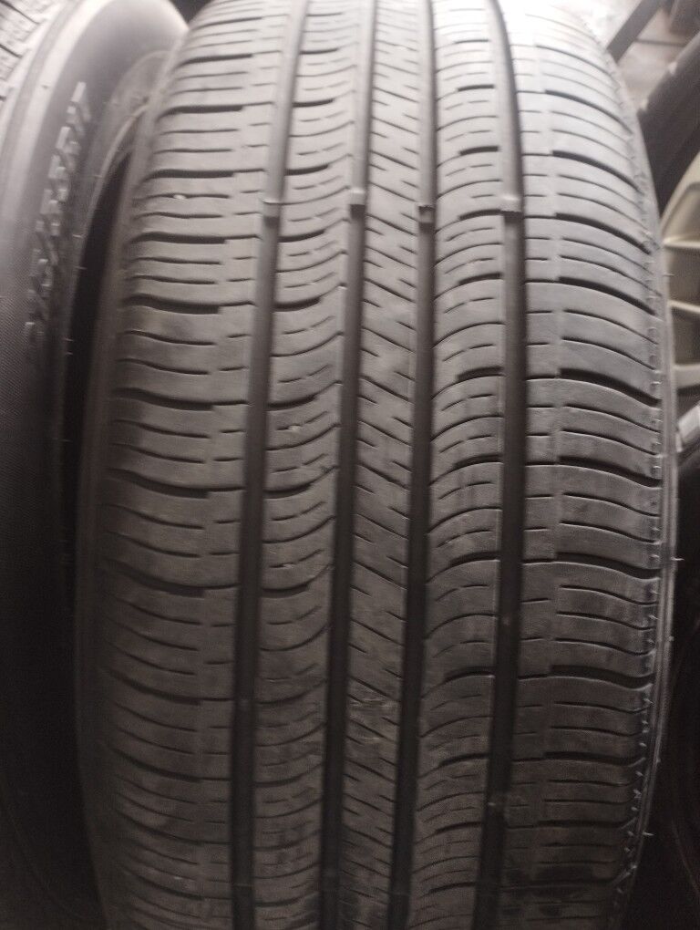 215 55 17 NEXEN 400 TMT - Hitrowka - img 2