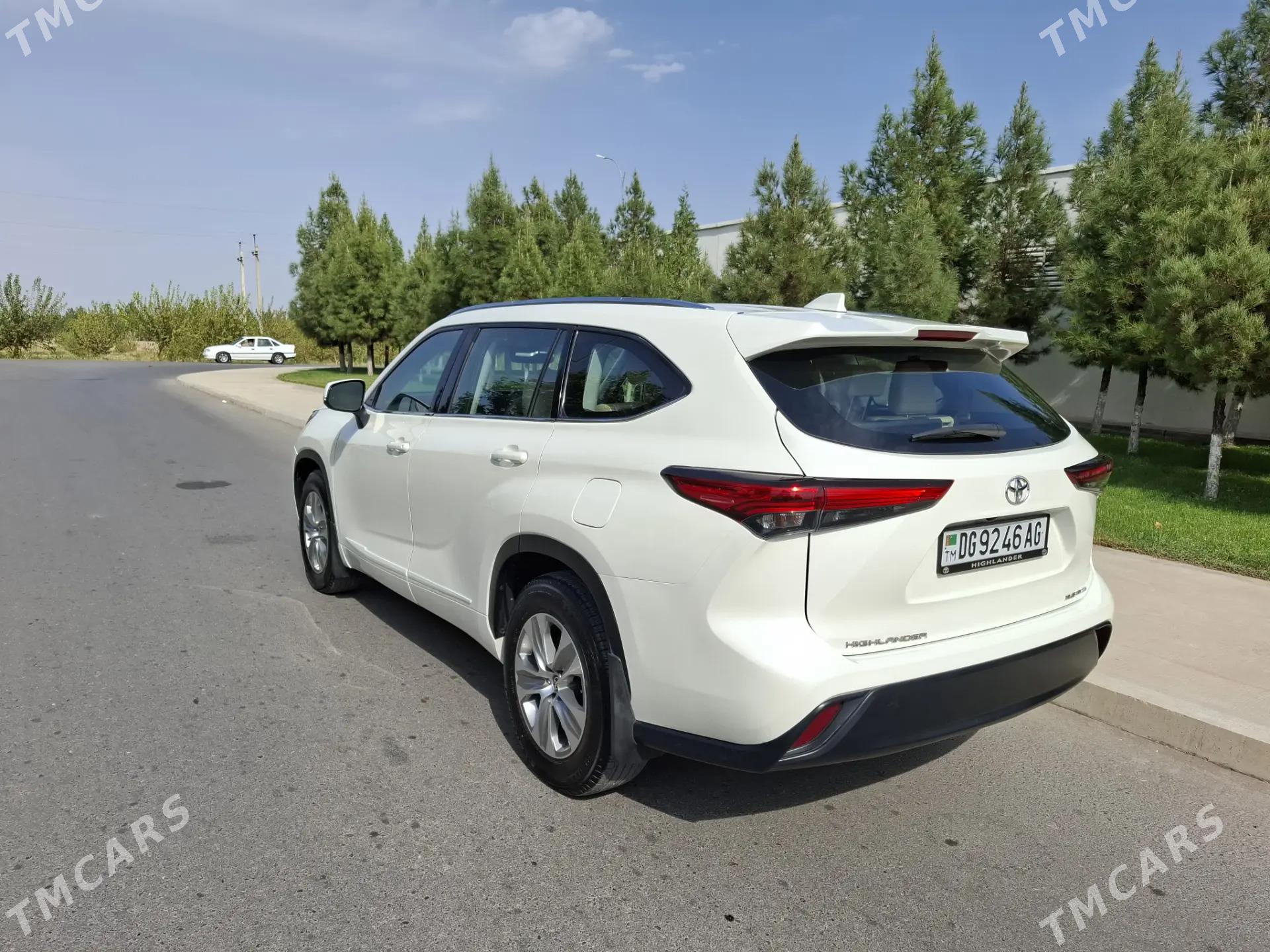 Toyota Highlander 2021 - 550 000 TMT - Aşgabat - img 4