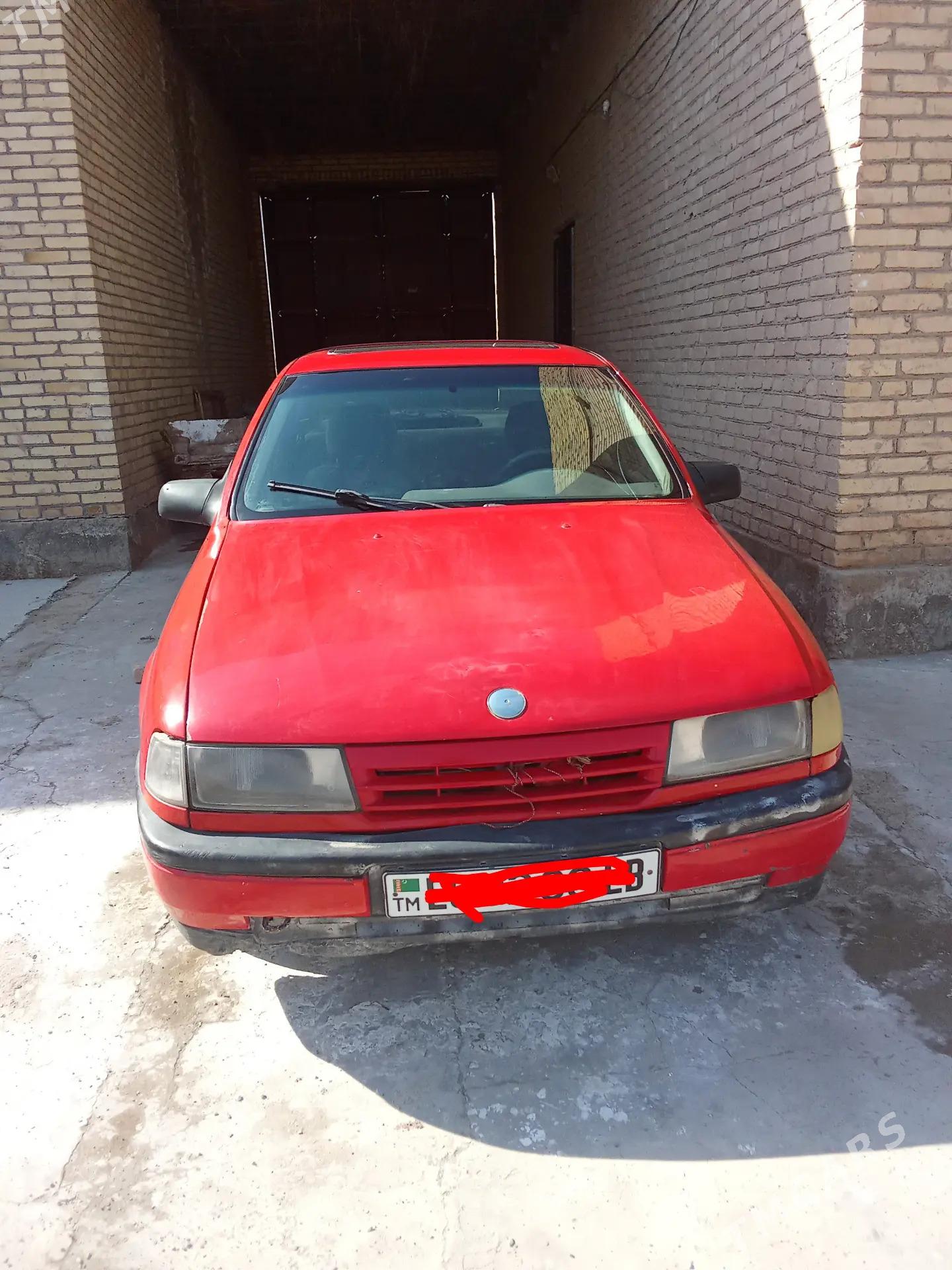 Opel Vectra 1990 - 15 000 TMT - Farap - img 1