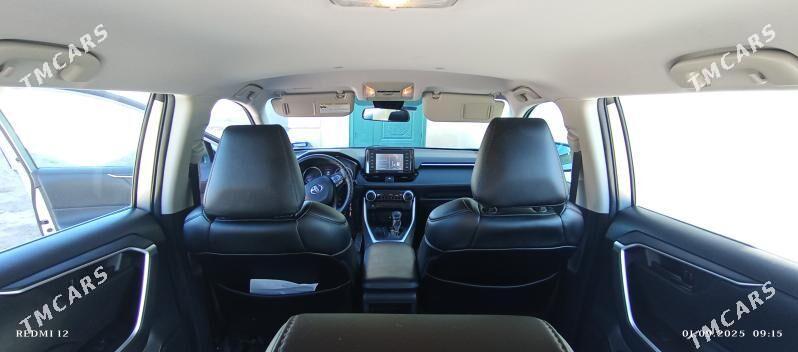 Toyota RAV4 2021 - 380 000 TMT - Дашогуз - img 4