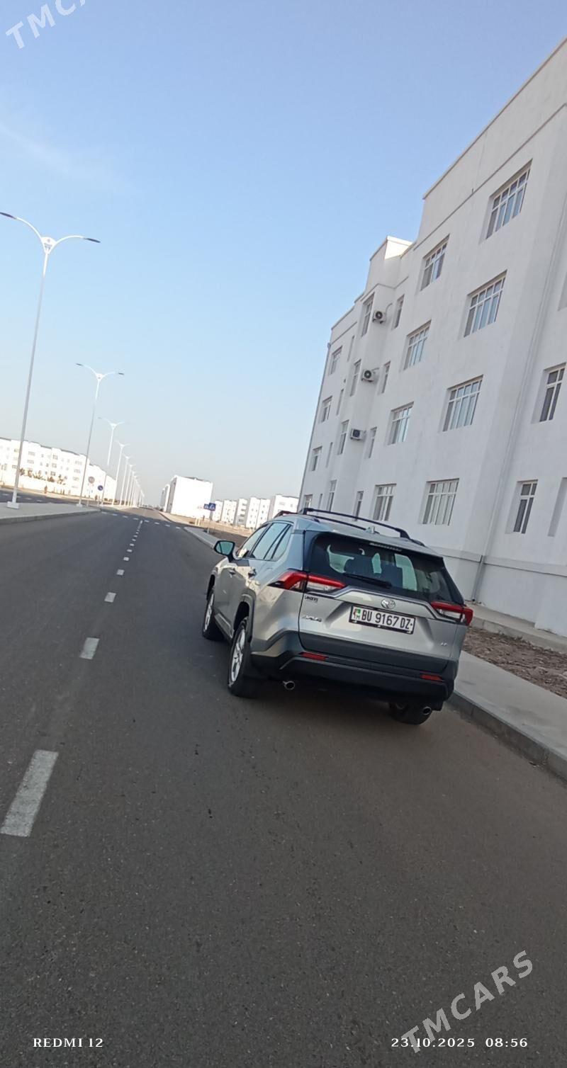 Toyota RAV4 2021 - 380 000 TMT - Дашогуз - img 3