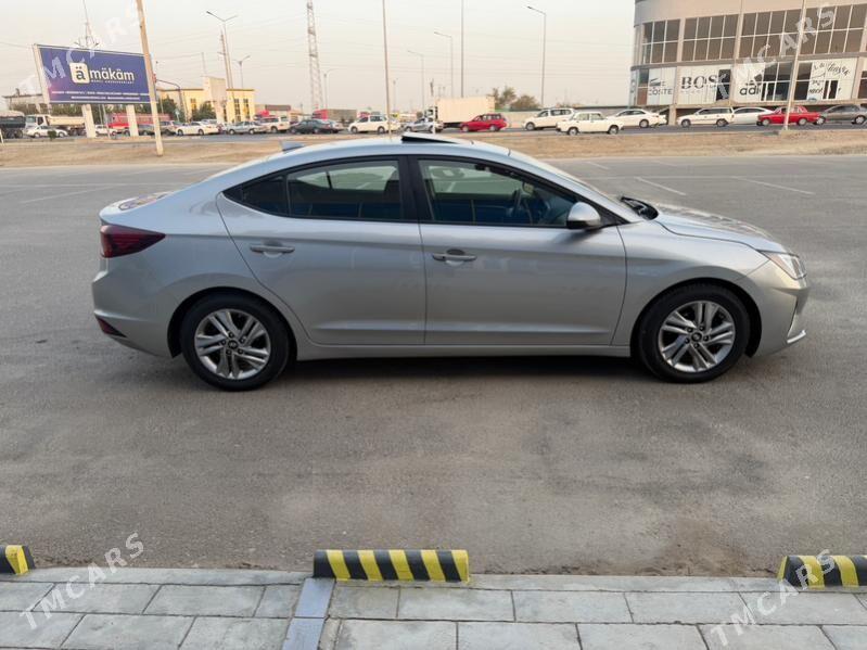 Hyundai Elantra 2020 - 215 000 TMT - Мары - img 9