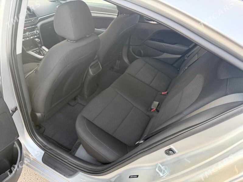 Hyundai Elantra 2020 - 215 000 TMT - Мары - img 10