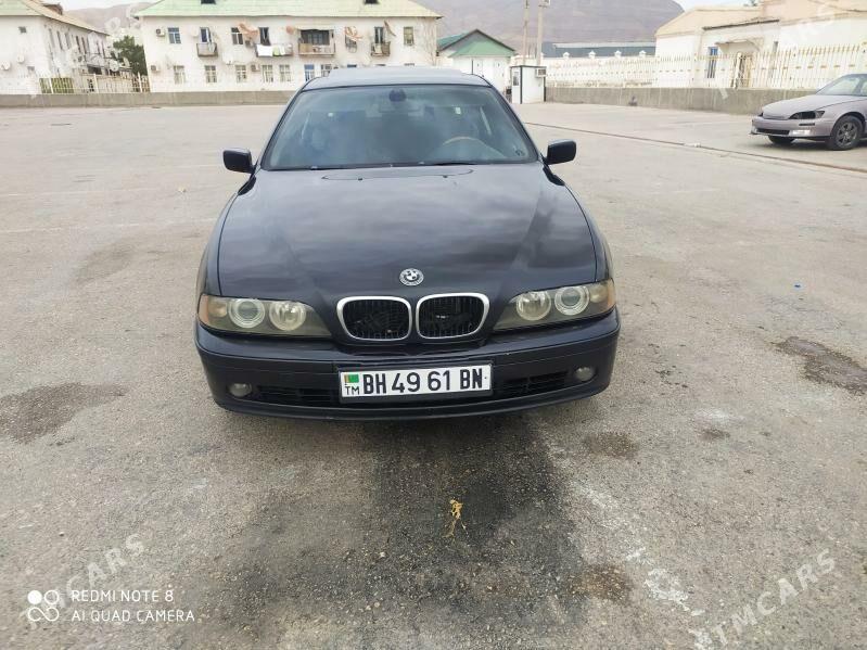 BMW E39 2000 - 120 000 TMT - Балканабат - img 4