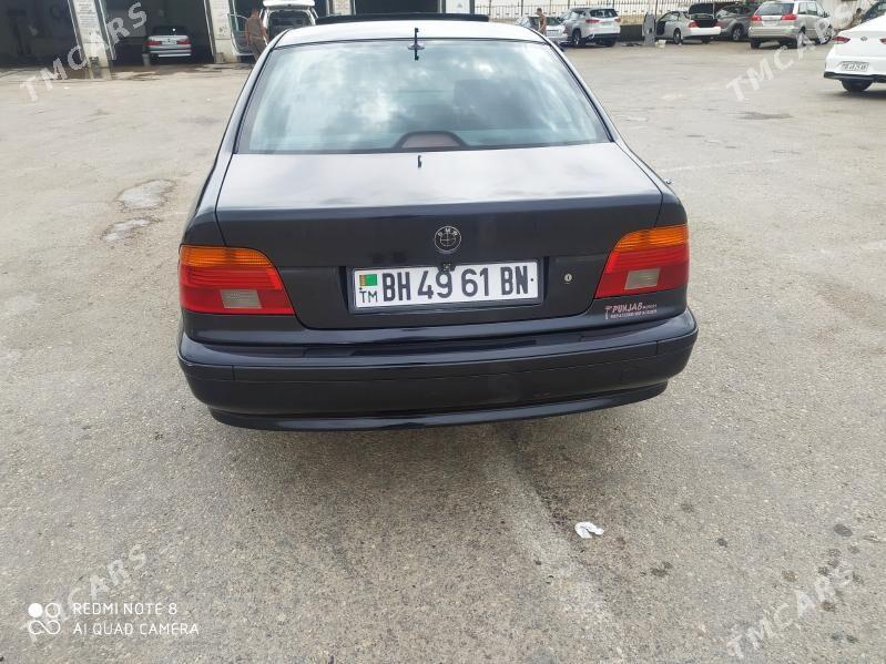 BMW E39 2000 - 120 000 TMT - Балканабат - img 3