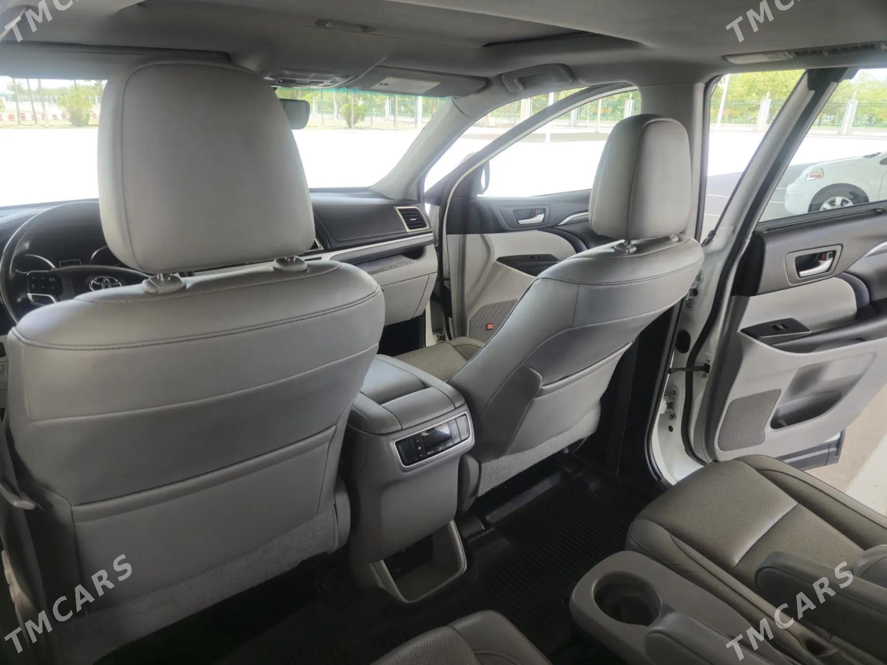 Toyota Highlander 2019 - 430 000 TMT - Ашхабад - img 5