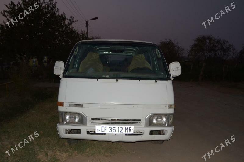 Toyota Hiace 1996 - 50 000 TMT - Байрамали - img 1