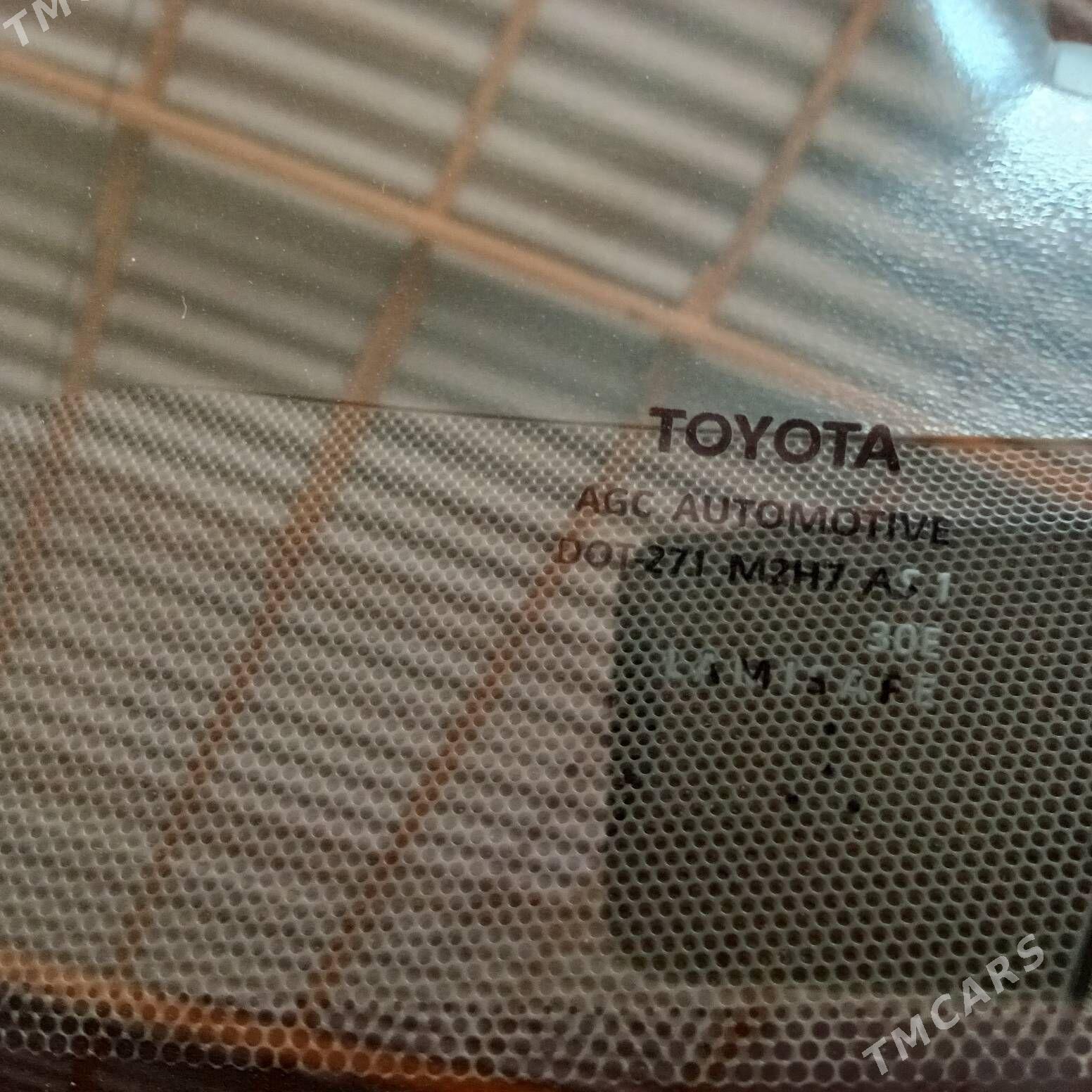 Toyota Camry 2011 - 220 000 TMT - Dänew - img 4
