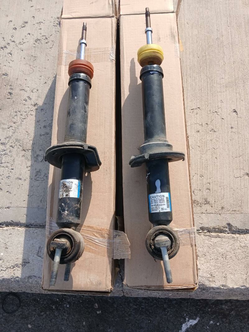 амортизаторы 2 500 TMT - Ашхабад - img 1