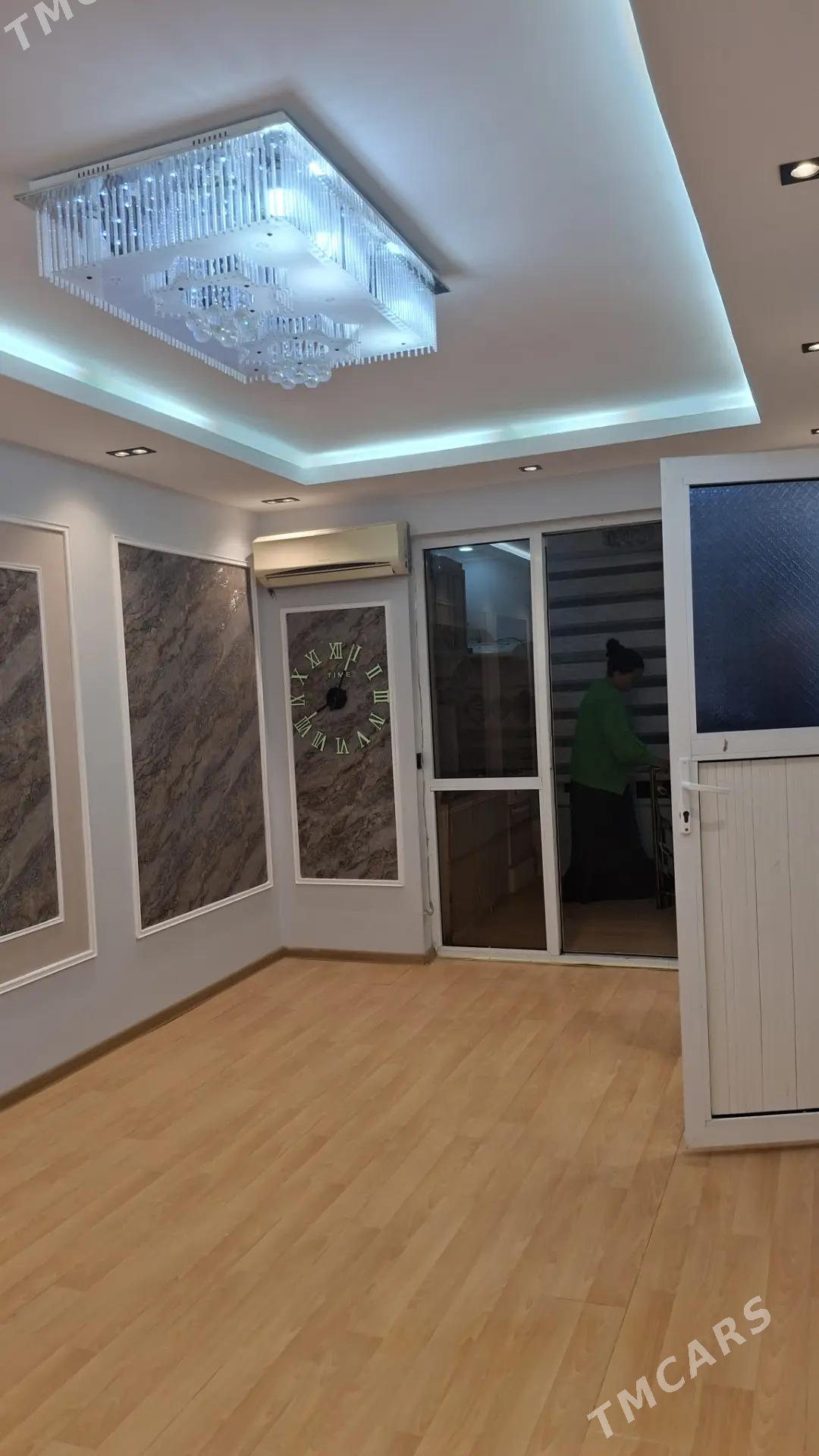 Eyesinnen 30 mkr 2 kom - Ашхабад - img 1