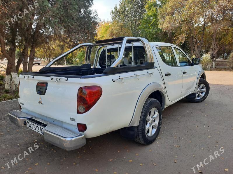 Mitsubishi L200 2012 - 160 000 TMT - Дашогуз - img 3