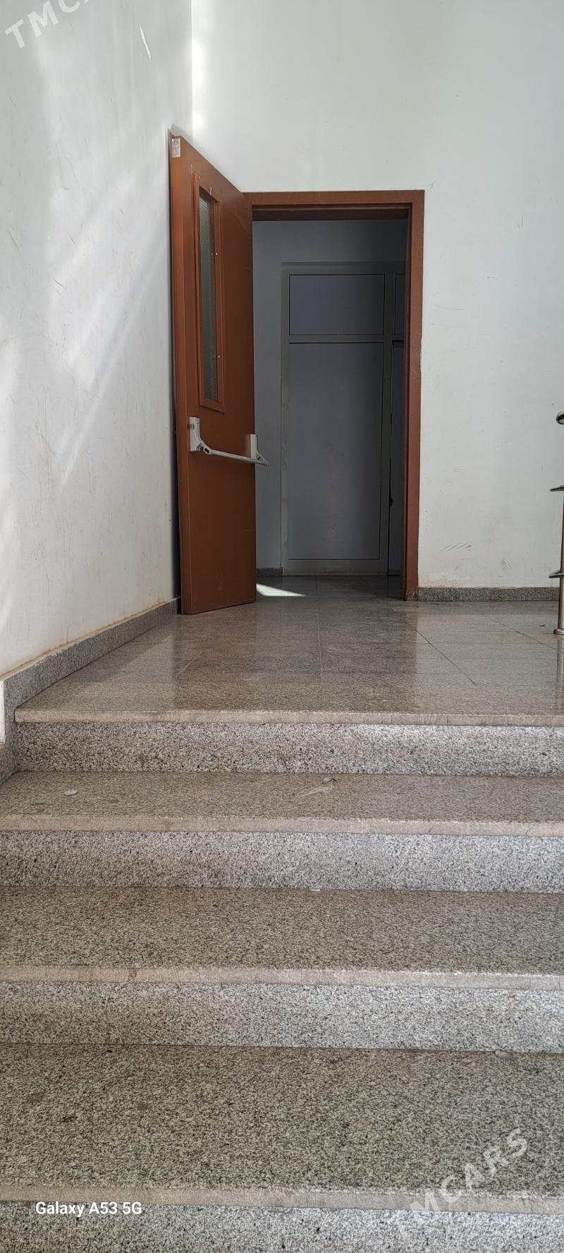 Satlyk yskylat - "Алтын Асыр" Гундогар базары ( Толкучка) - img 2