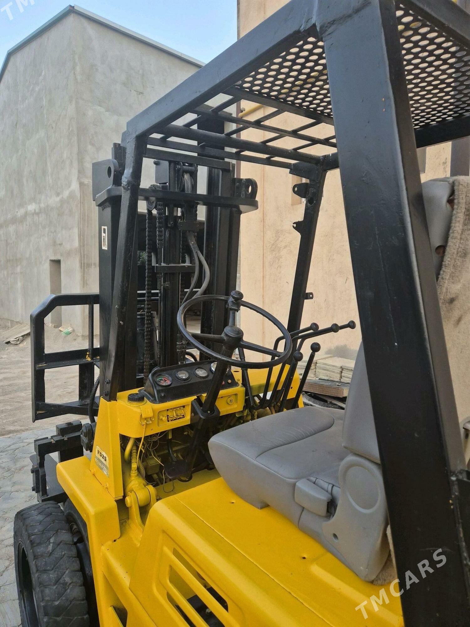 LiuGong Forklift 2009 - 100 000 TMT - Мары - img 2