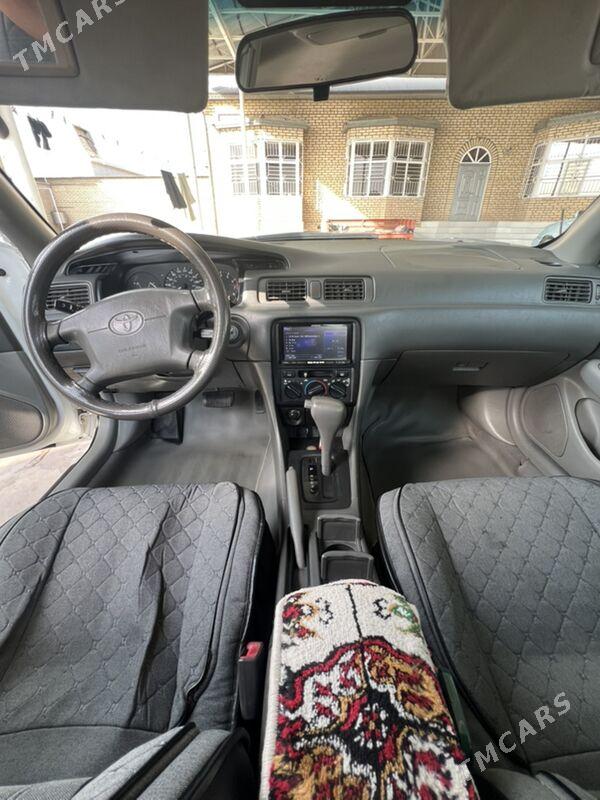 Toyota Camry 1999 - 142 000 TMT - Векильбазар - img 3