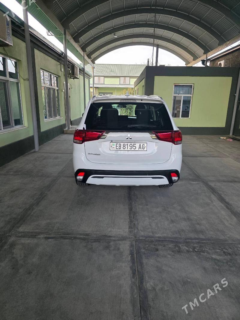 Mitsubishi Outlander 2020 - 295 000 TMT - Ашхабад - img 7
