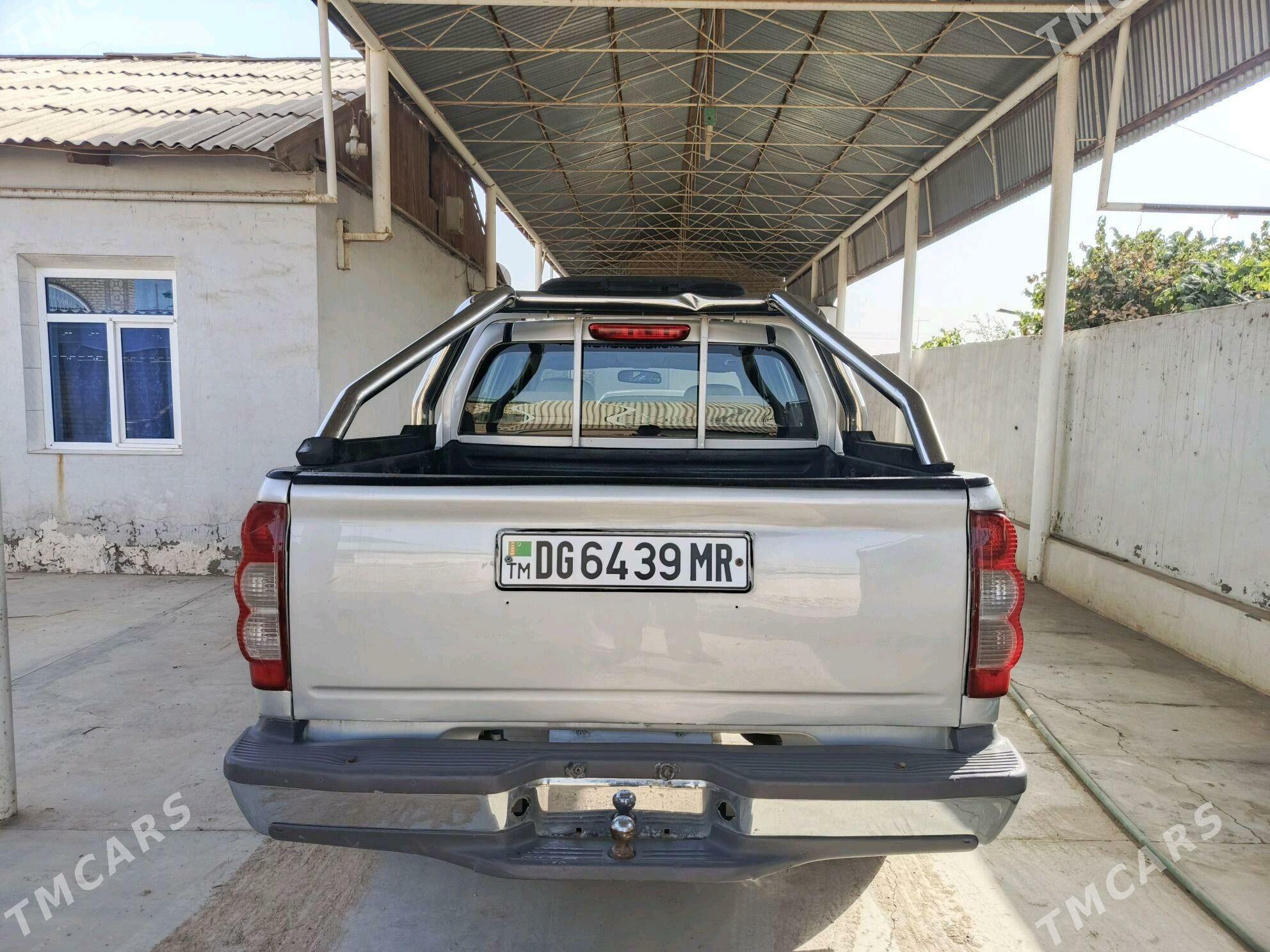 Toyota Hilux 2012 - 150 000 TMT - Mary - img 4