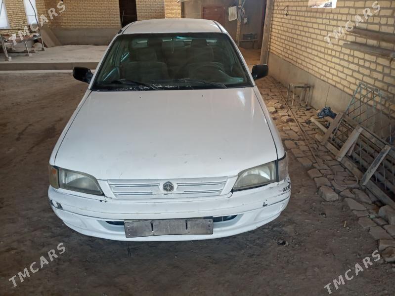 Toyota Carina 1996 - 33 000 TMT - Sakar - img 1