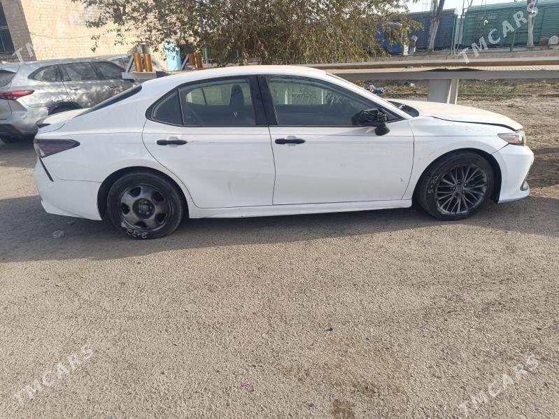 Toyota Camry 2021 - 210 000 TMT - Мары - img 4