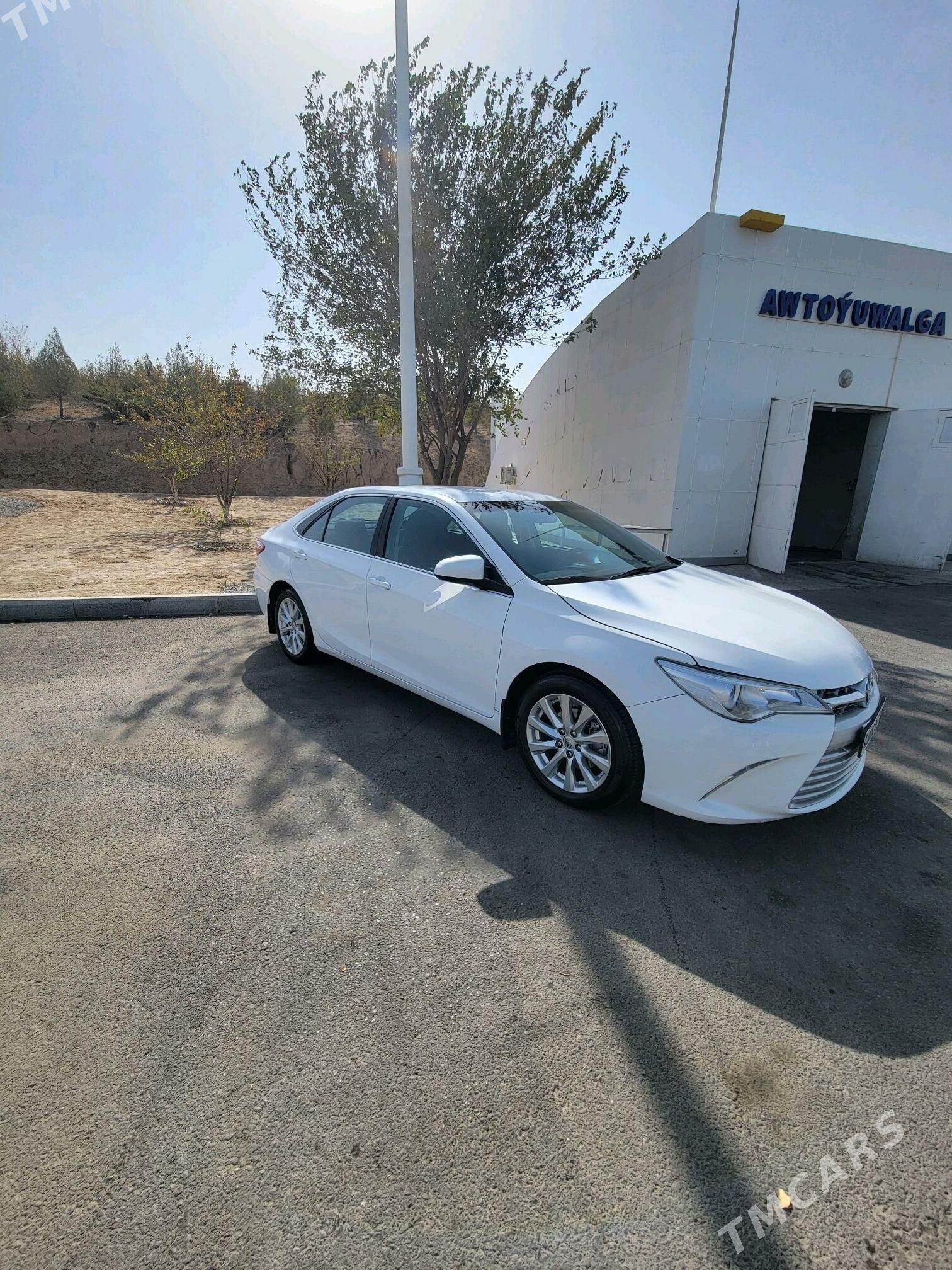 Toyota Camry 2017 - 250 000 TMT - Ak bugdaý etraby - img 1
