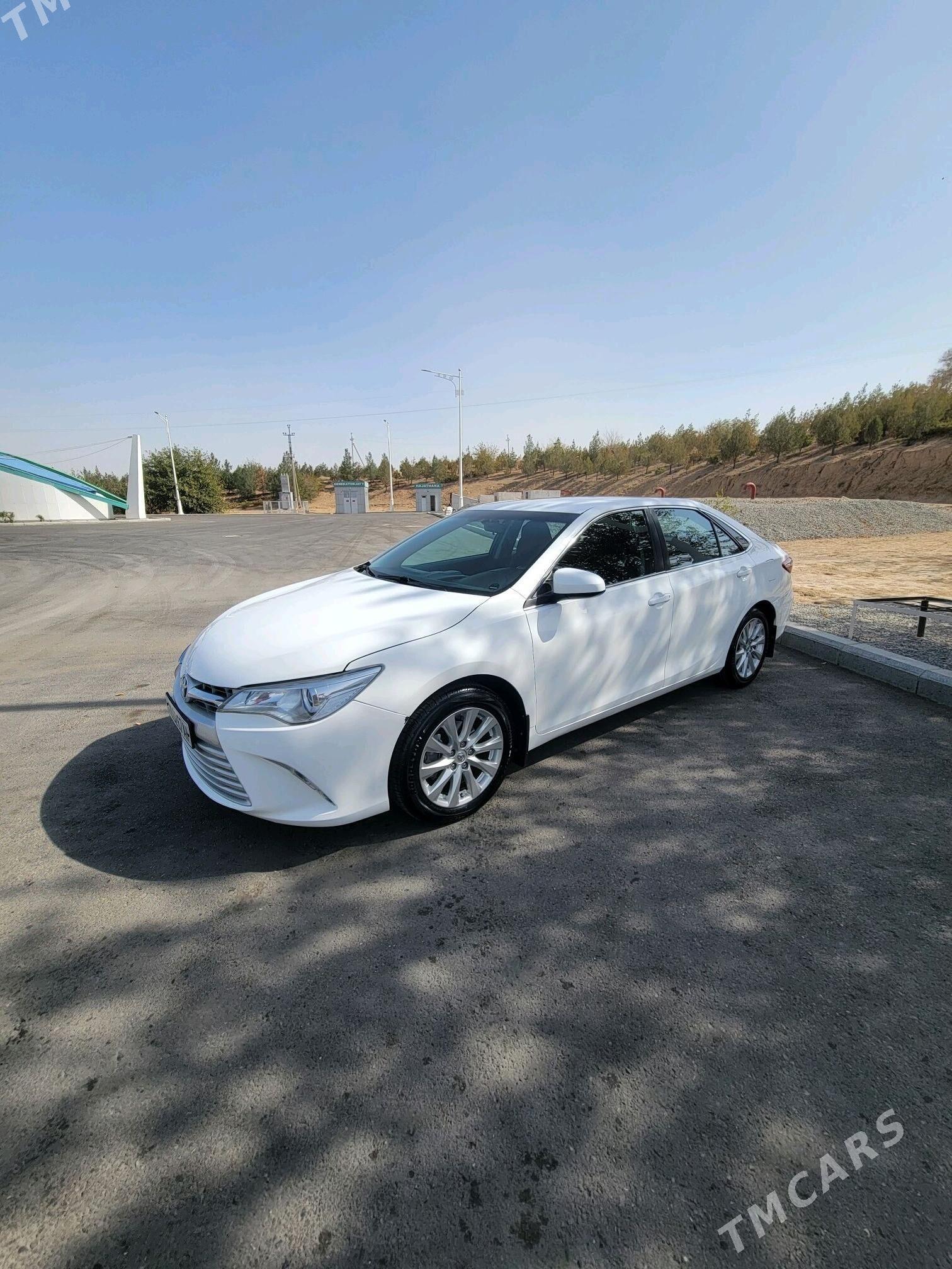 Toyota Camry 2017 - 250 000 TMT - Ak bugdaý etraby - img 4