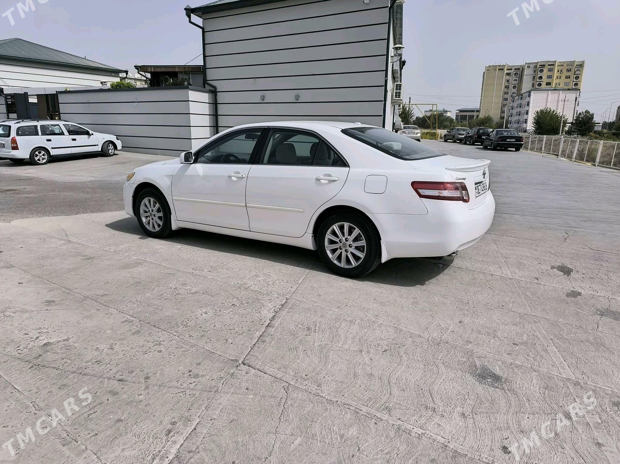 Toyota Camry 2010 - 220 000 TMT - Дянев - img 3