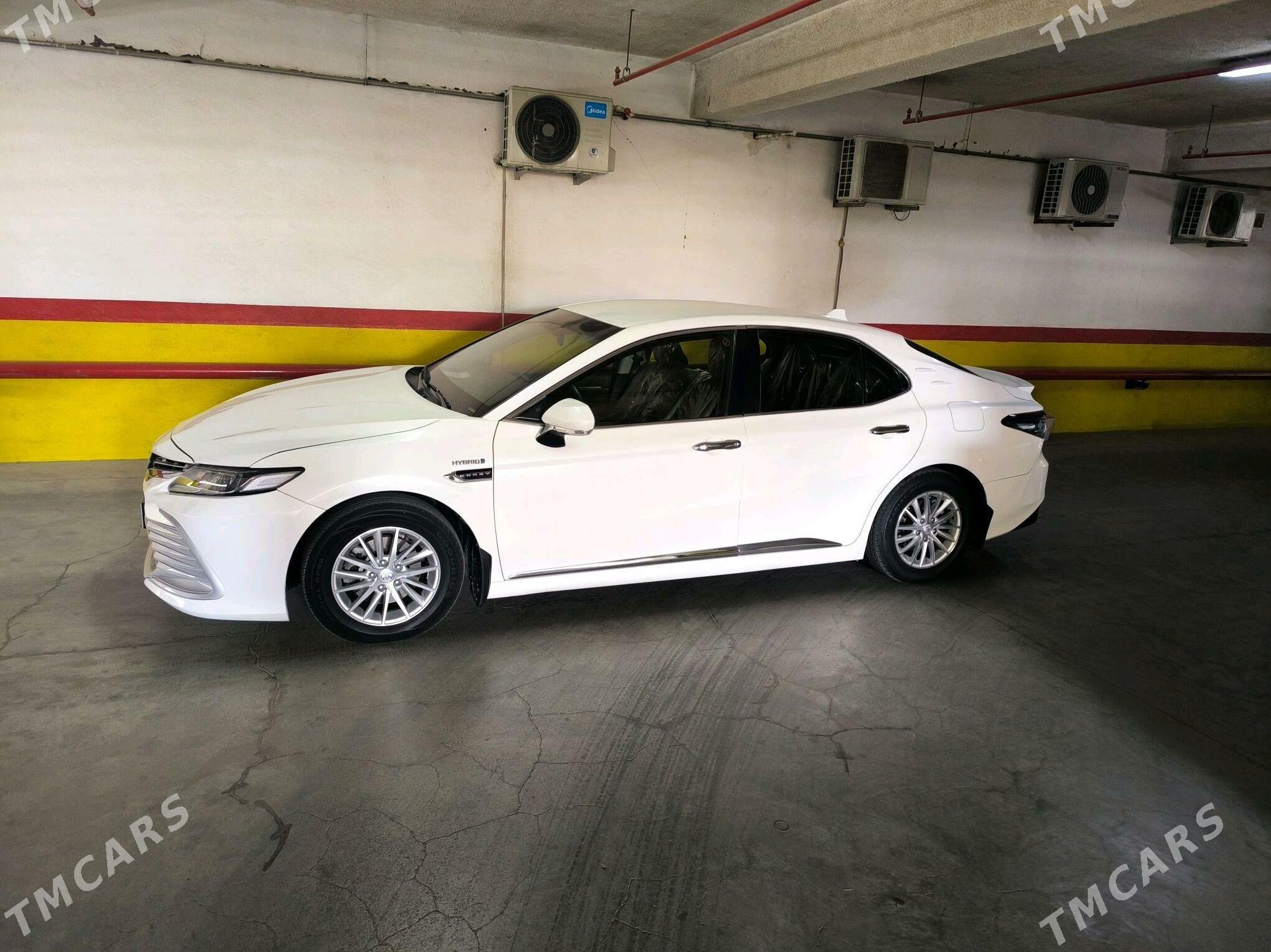 Toyota Camry 2021 - 260 000 TMT - Ашхабад - img 1