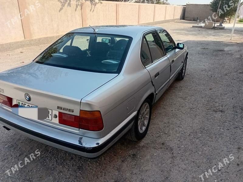 BMW 525 1989 - 45 000 TMT - Мургап - img 2
