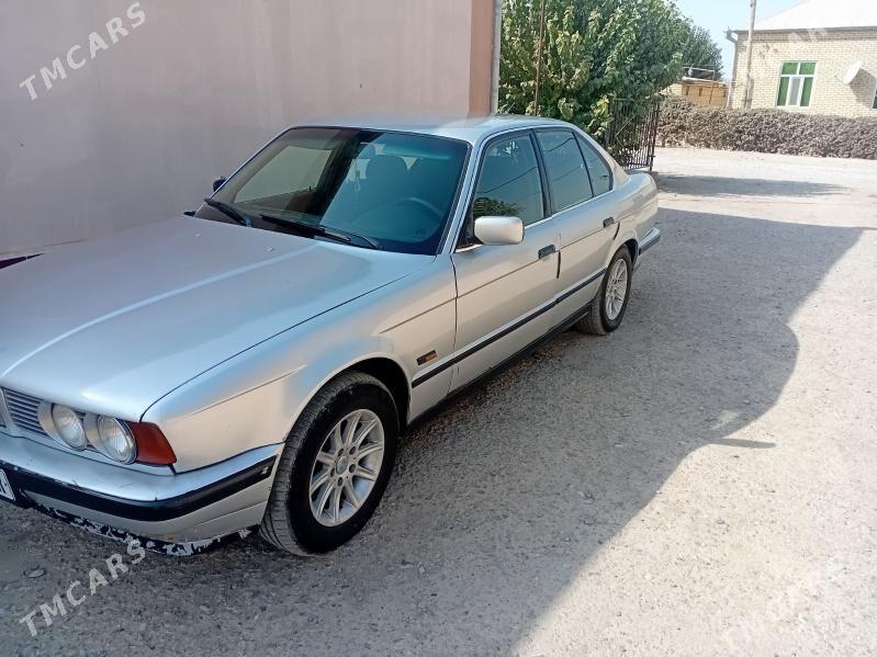 BMW 525 1989 - 45 000 TMT - Мургап - img 4