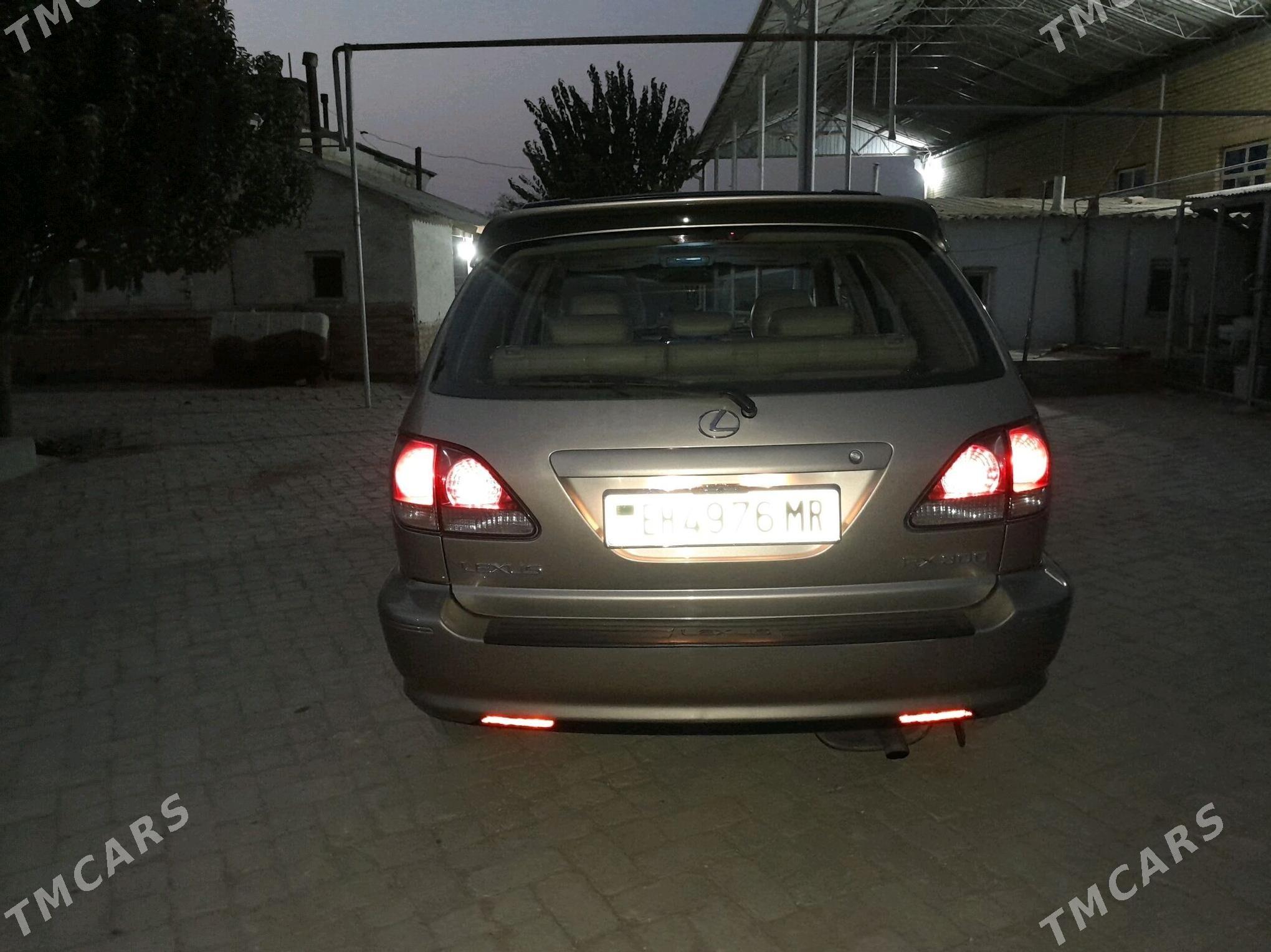 Lexus RX 300 2002 - 220 000 TMT - Байрамали - img 4