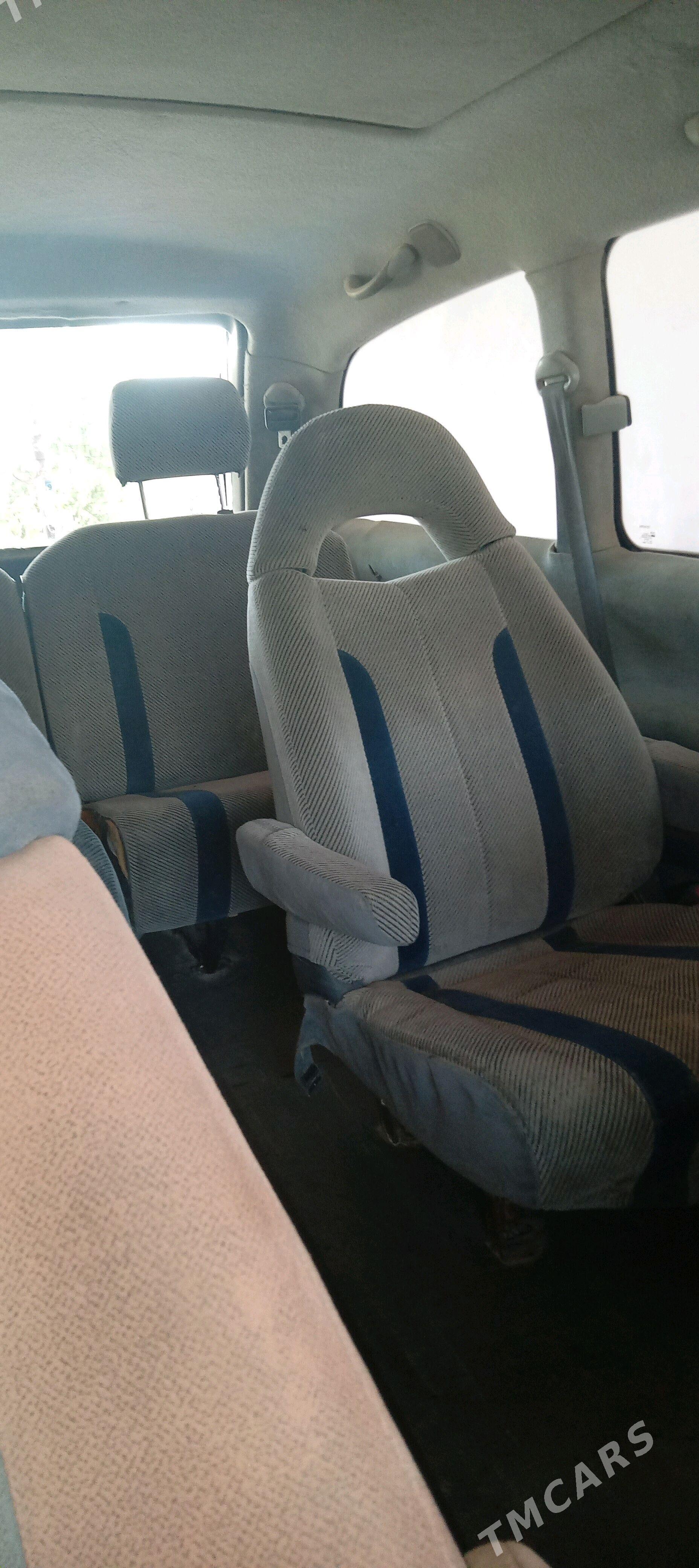 Toyota Previa 1991 - 75 000 TMT - Халач - img 2