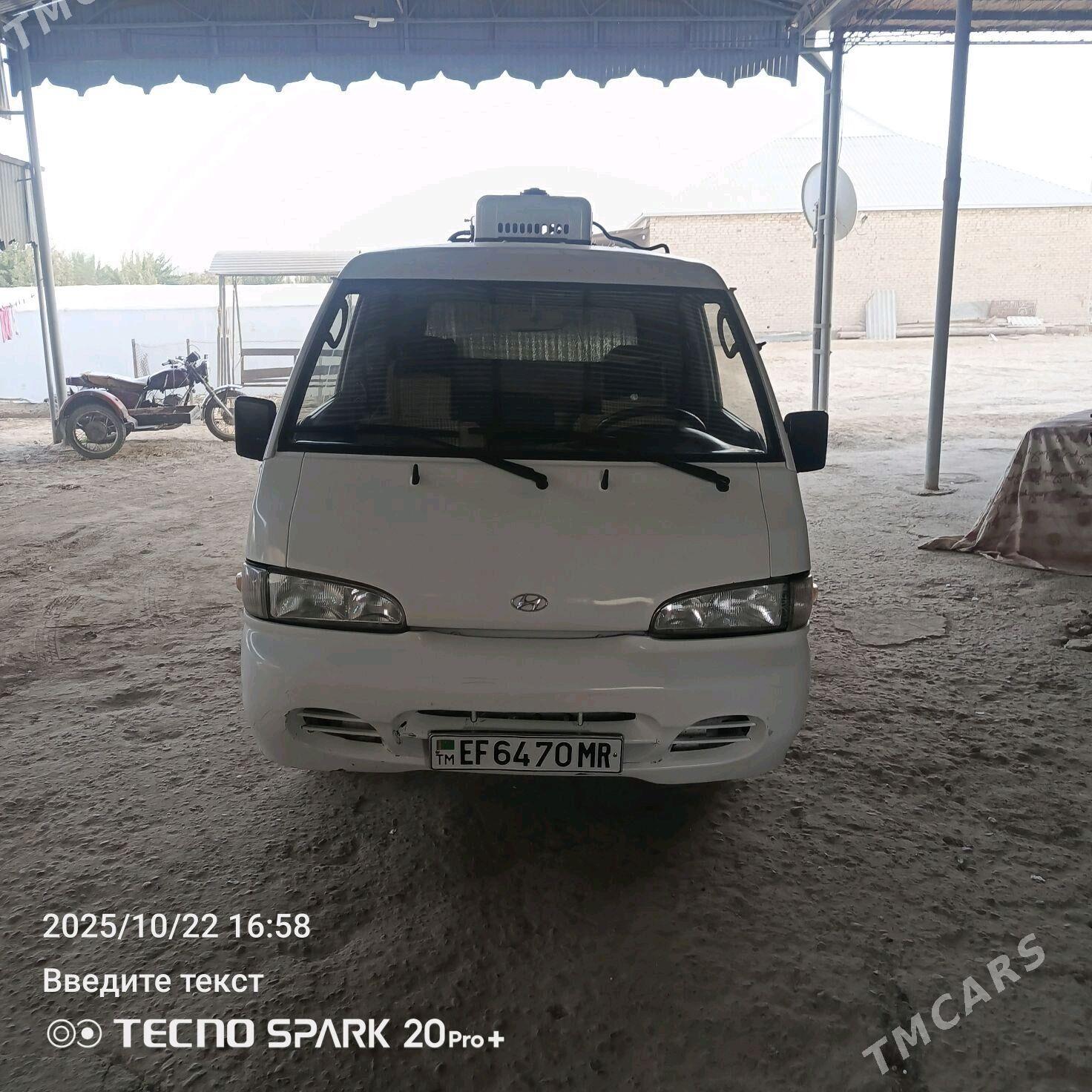 Toyota Hiace 2003 - 105 000 TMT - Мургап - img 2