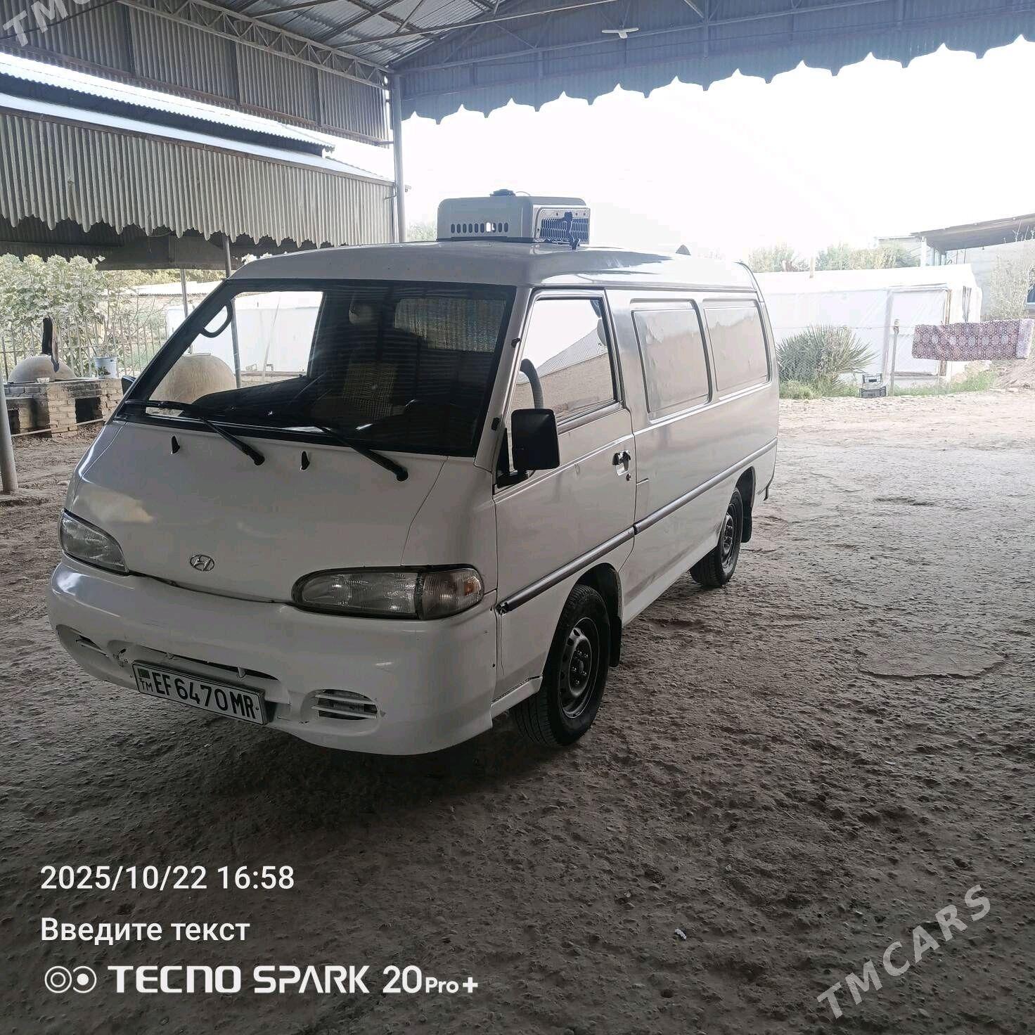 Toyota Hiace 2003 - 105 000 TMT - Мургап - img 6