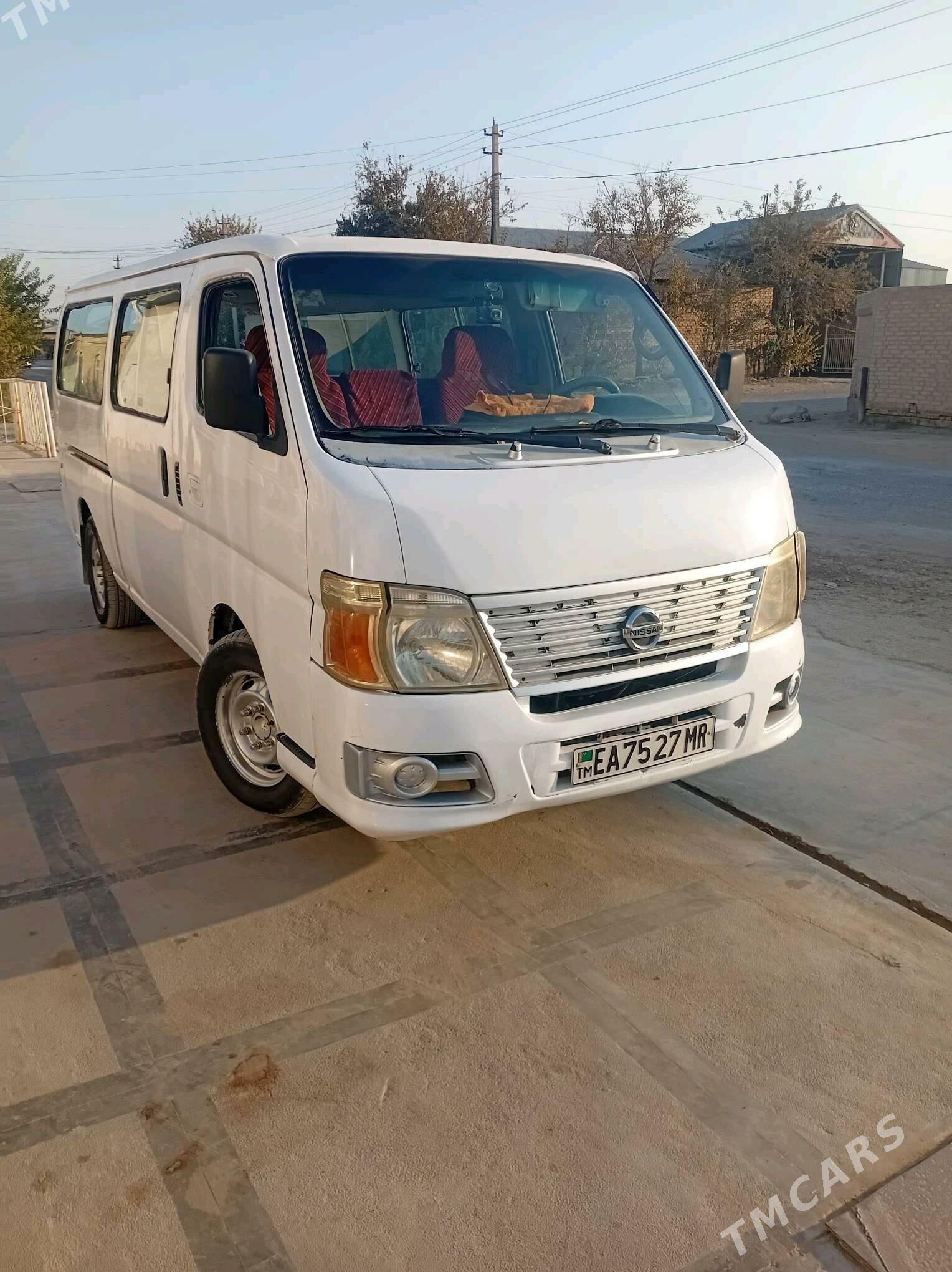 Nissan Urvan 2008 - 115 000 TMT - Мары - img 1