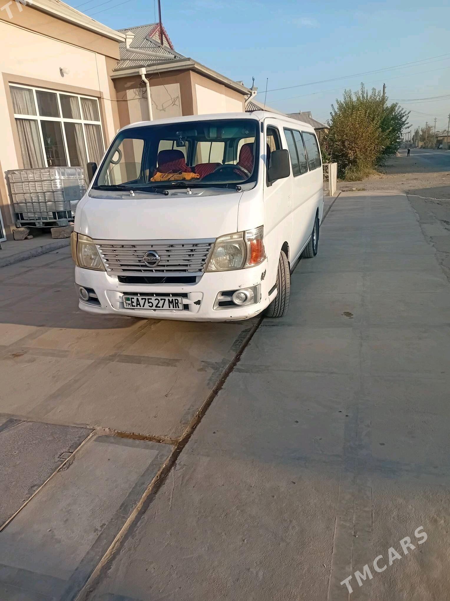 Nissan Urvan 2008 - 115 000 TMT - Мары - img 3
