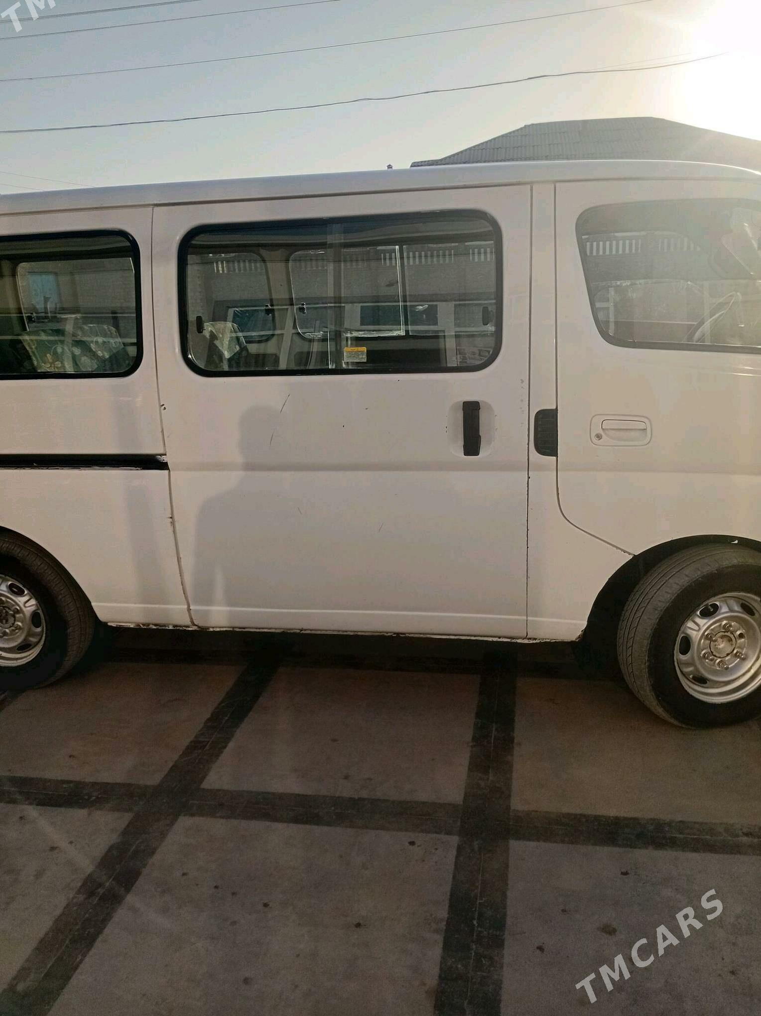 Nissan Urvan 2008 - 115 000 TMT - Мары - img 2