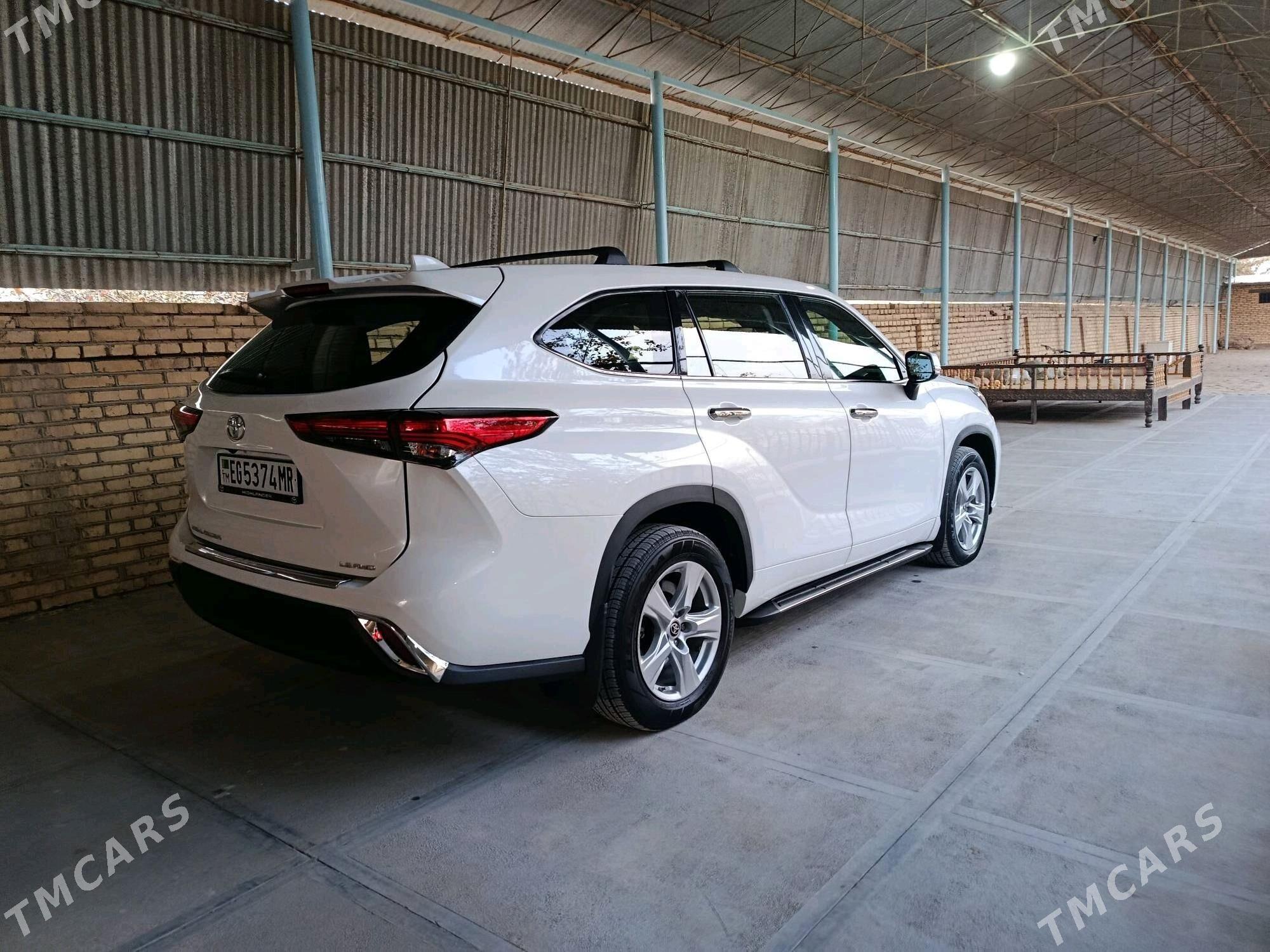 Toyota Highlander 2020 - 490 000 TMT - Байрамали - img 2