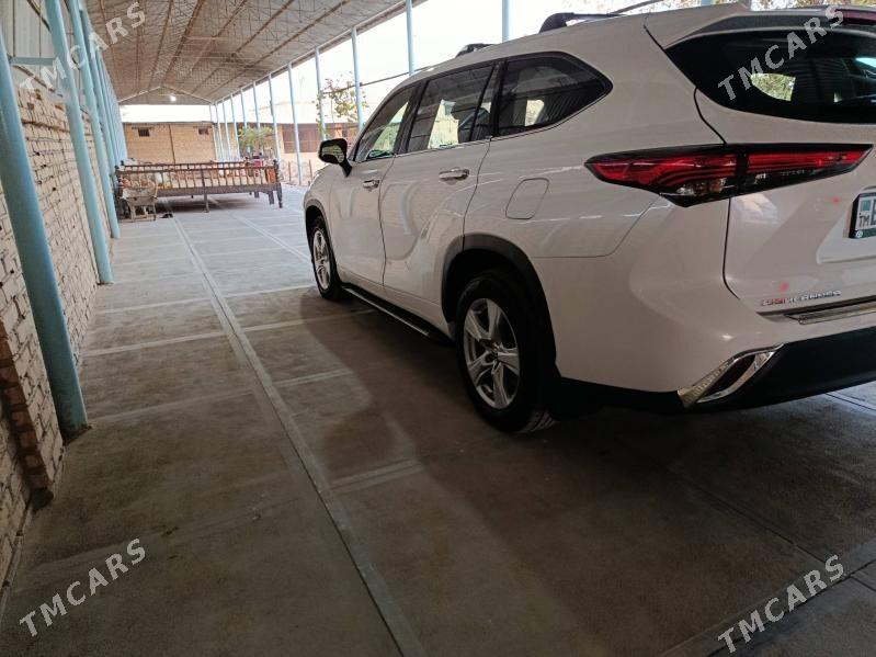 Toyota Highlander 2020 - 490 000 TMT - Байрамали - img 4
