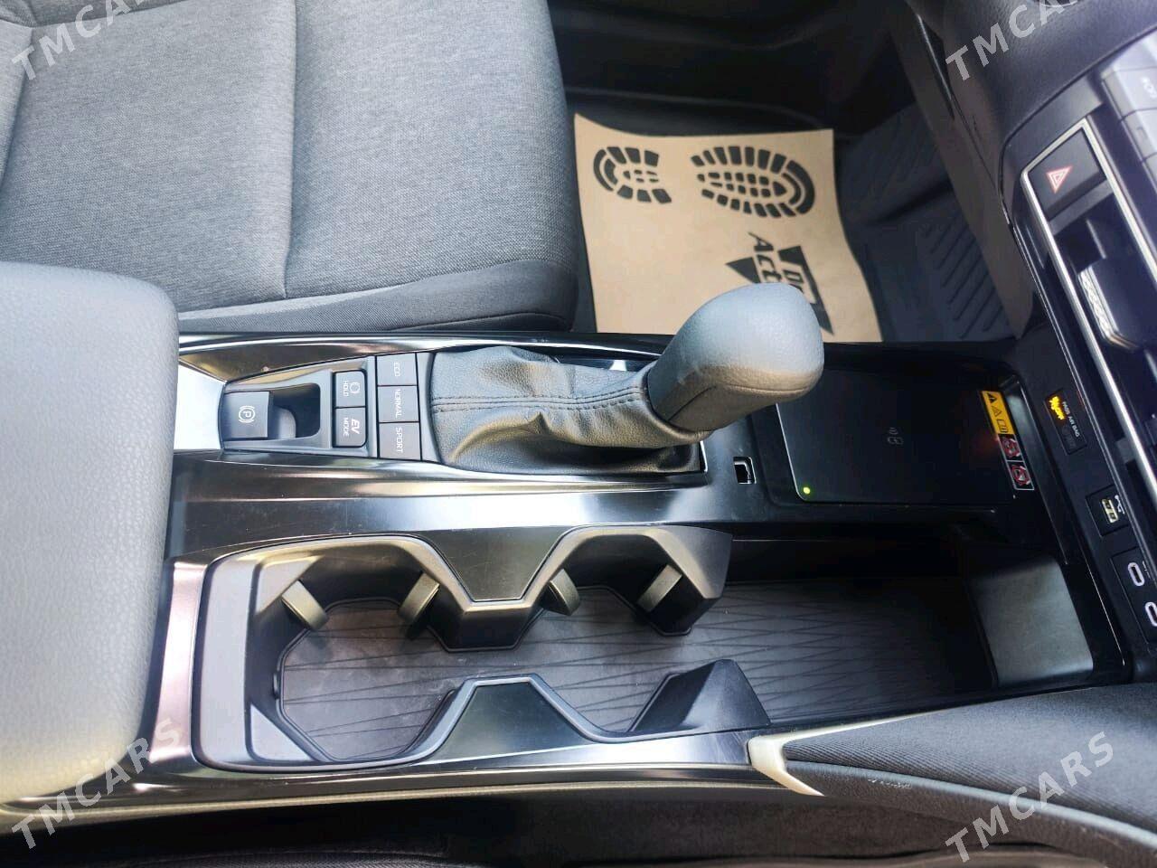 Toyota Camry 2025 - 450 000 TMT - Мары - img 7
