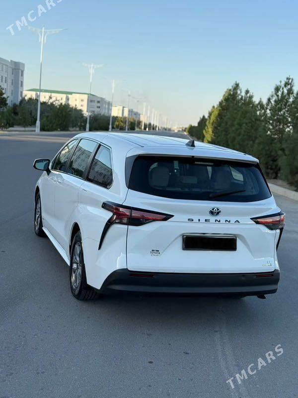 Toyota Sienna 2021 - 520 000 TMT - Балканабат - img 3
