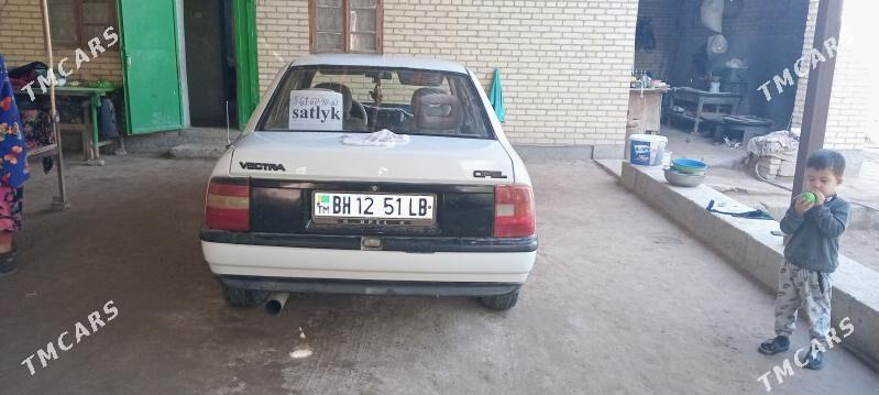Opel Vectra 1990 - 30 000 TMT - Çärjew - img 4