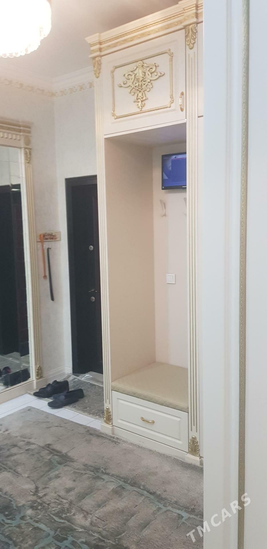 ЭЛИТКА НА СОВЕТСКИЙ - Ашхабад - img 8