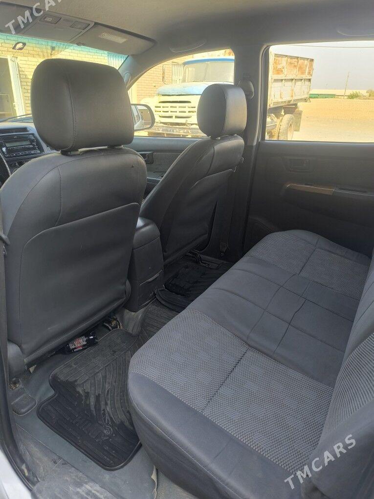 Toyota Hilux 2013 - 320 000 TMT - Керки - img 4