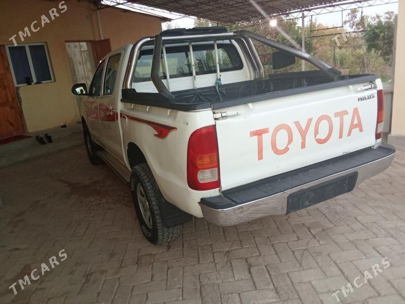Toyota Hilux 2007 - 220 000 TMT - Керки - img 6