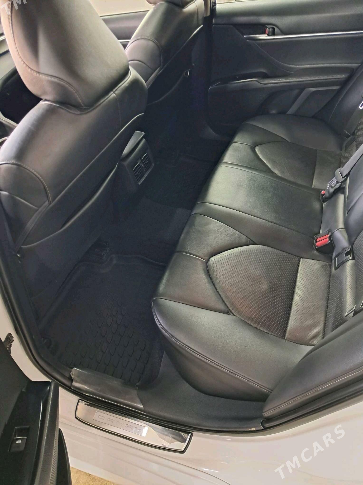 Toyota Camry 2018 - 400 000 TMT - Aşgabat - img 6