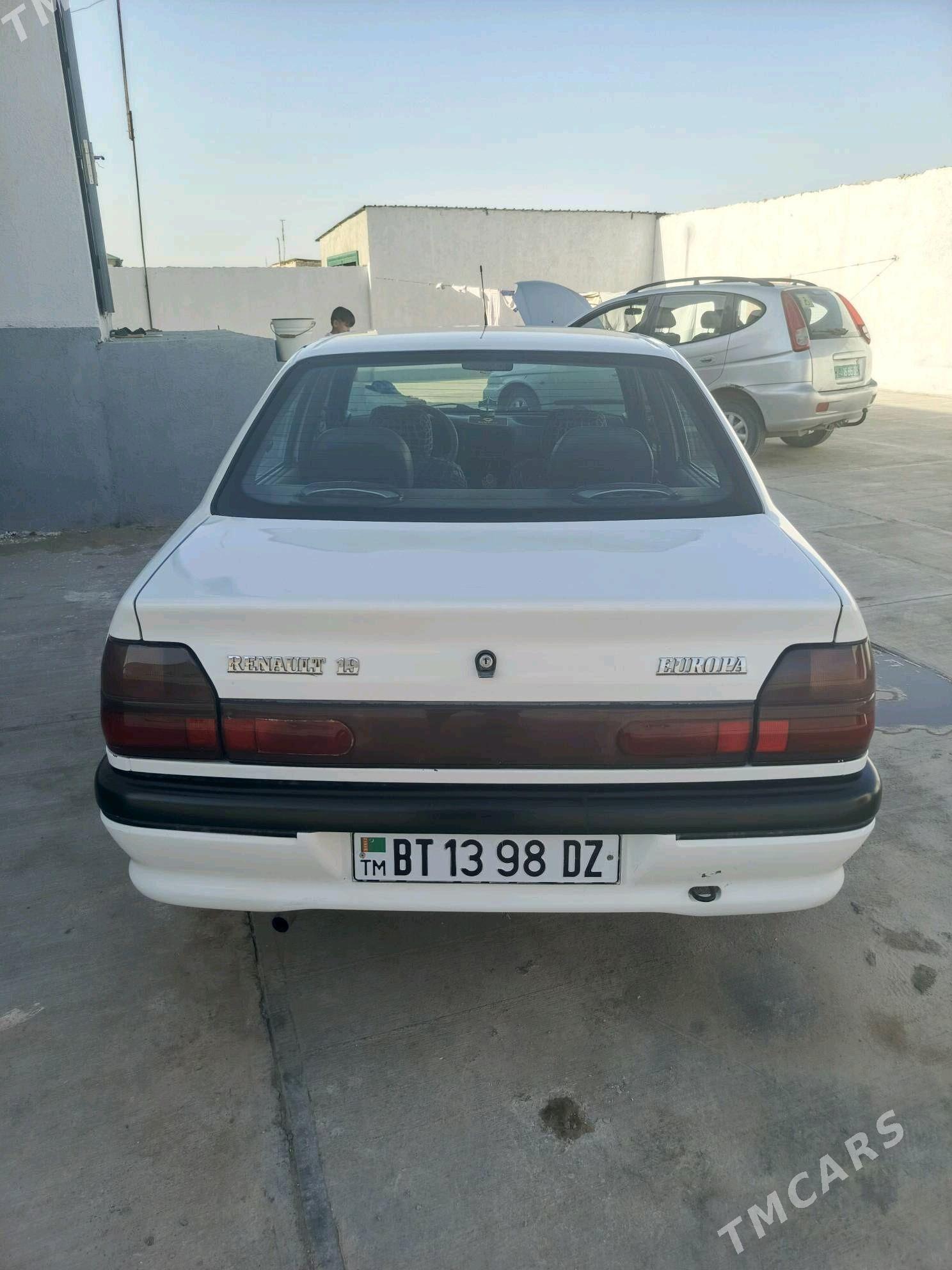 Renault Europa 19 1998 - 26 000 TMT - Daşoguz - img 1